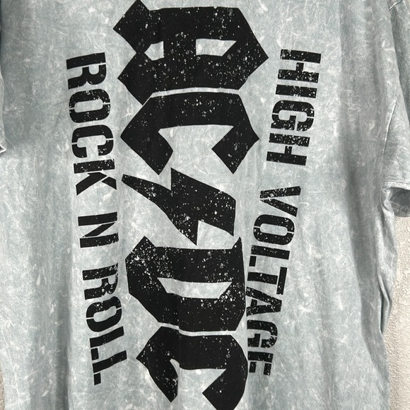 AC/DC Gray Wash Men's High Voltage Rock N Roll T-Shirt Size 2XL New without tags - Picture 2 of 4